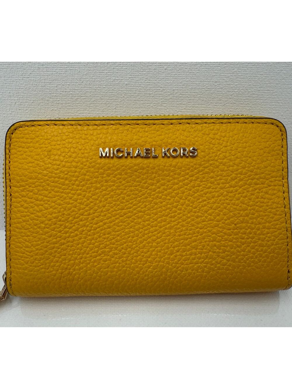 Michael Kors Yellow Credit Card Money Wallet 5 x 3 Zippered